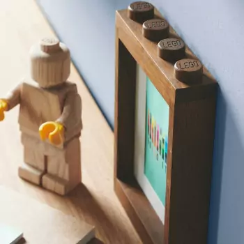 LEGO dřevěný rámeček