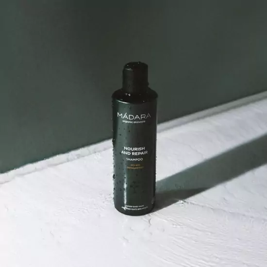 Šampon pro suché a poškozené vlasy