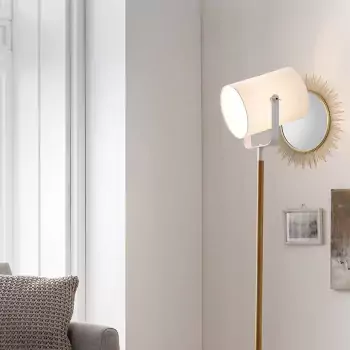 Stojací lampa ve skandinávském stylu