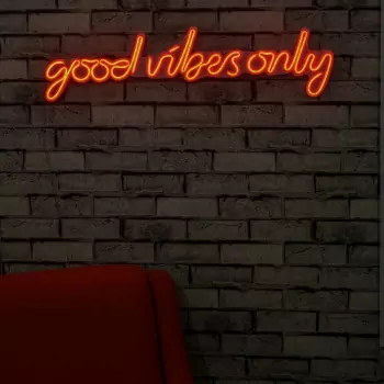 Světelná dekorace na zeď Good Vibes Only