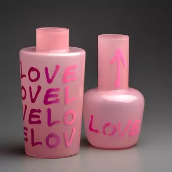Unnamed Bucket with Pink LOVE – Pink