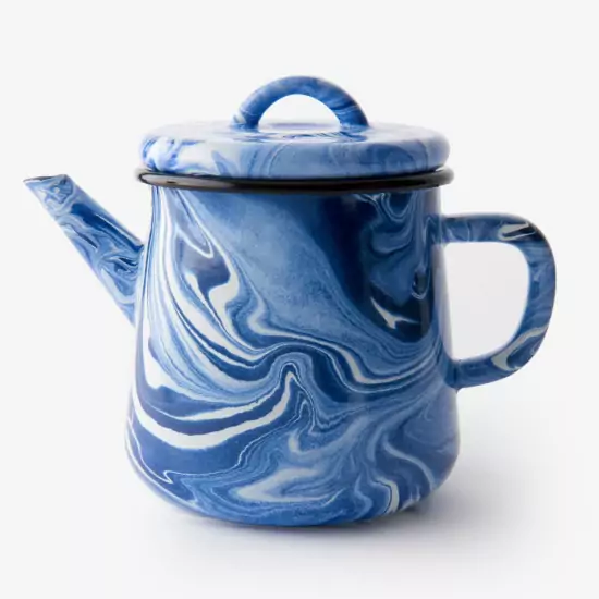 Modrá smaltovaná čajová konvice