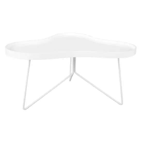 Asymetrický bílý stůl