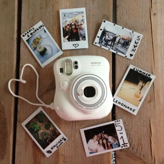 Instantní bílý fotoaparát Mini 25