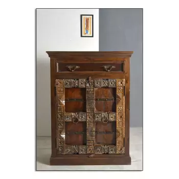 Skříň ALMIRAH – 90 × 45 × 120 cm