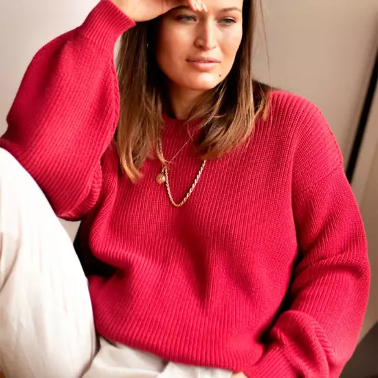 Malinový svetr s kulatým výstřihem  – one size